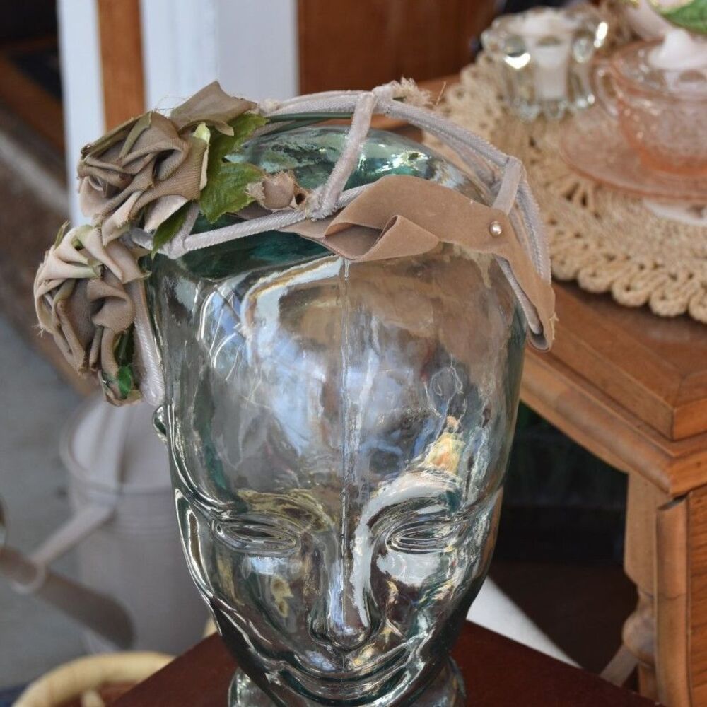 Vintage 1950s Floral Open Crown Hat Beige Roses Halo Fascinator Missing Veil